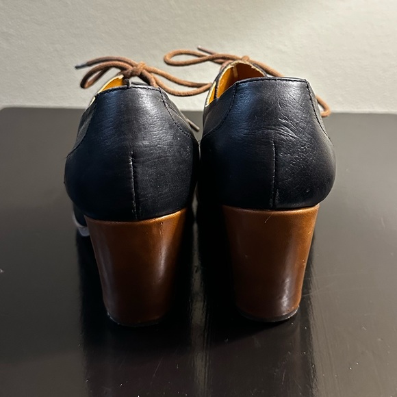 Kork’s Kork Ease Lace-Up Oxfords - Picture 2 of 7